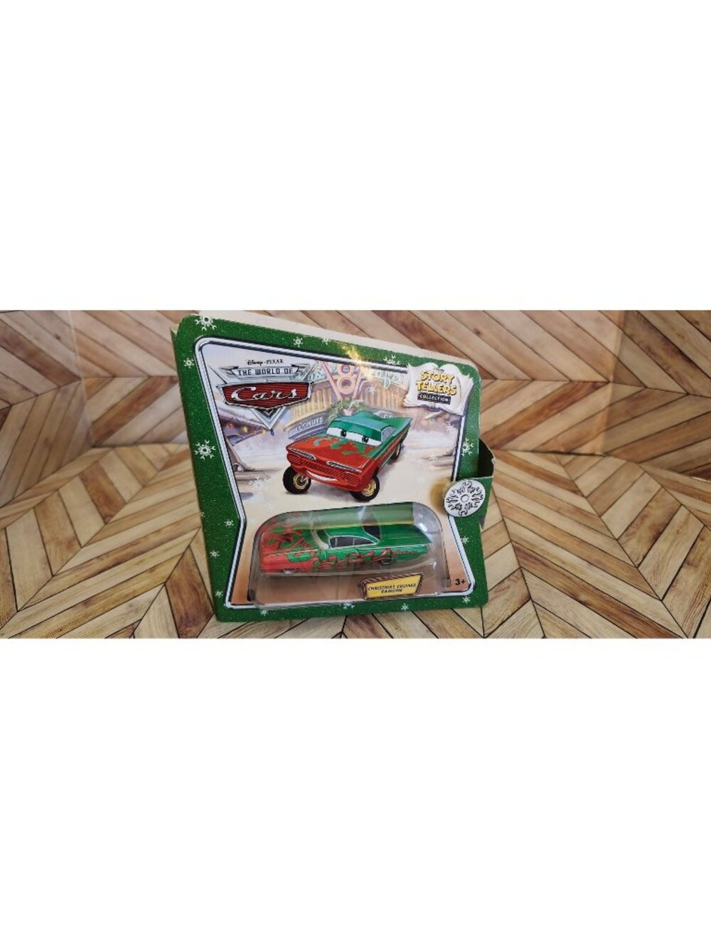 New Disney Cars Story Tellers Christmas Green Red Cruiser Ramone Diecast Car
